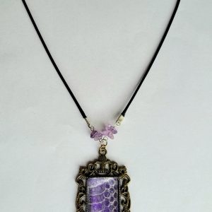 brocante ketting met slangenhuid