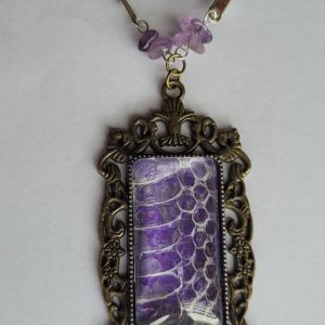 brocante ketting met slangenhuid