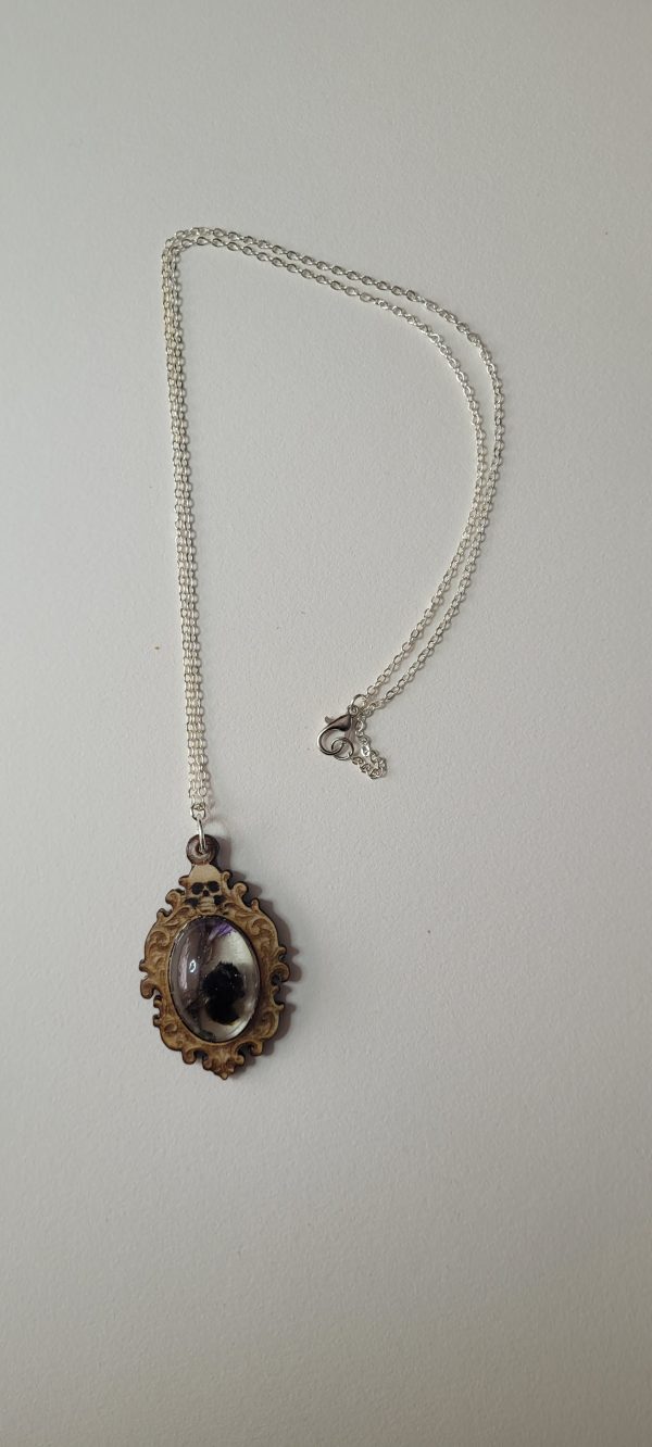 ketting met echte bij. - Afbeelding 2
